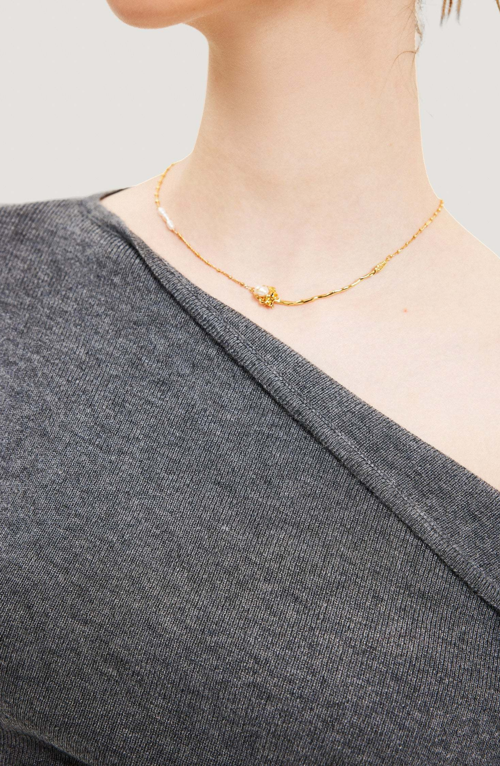 Faux Pearl Rose Necklace